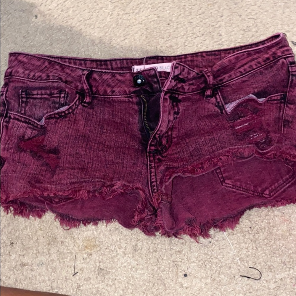 Distressed jean short